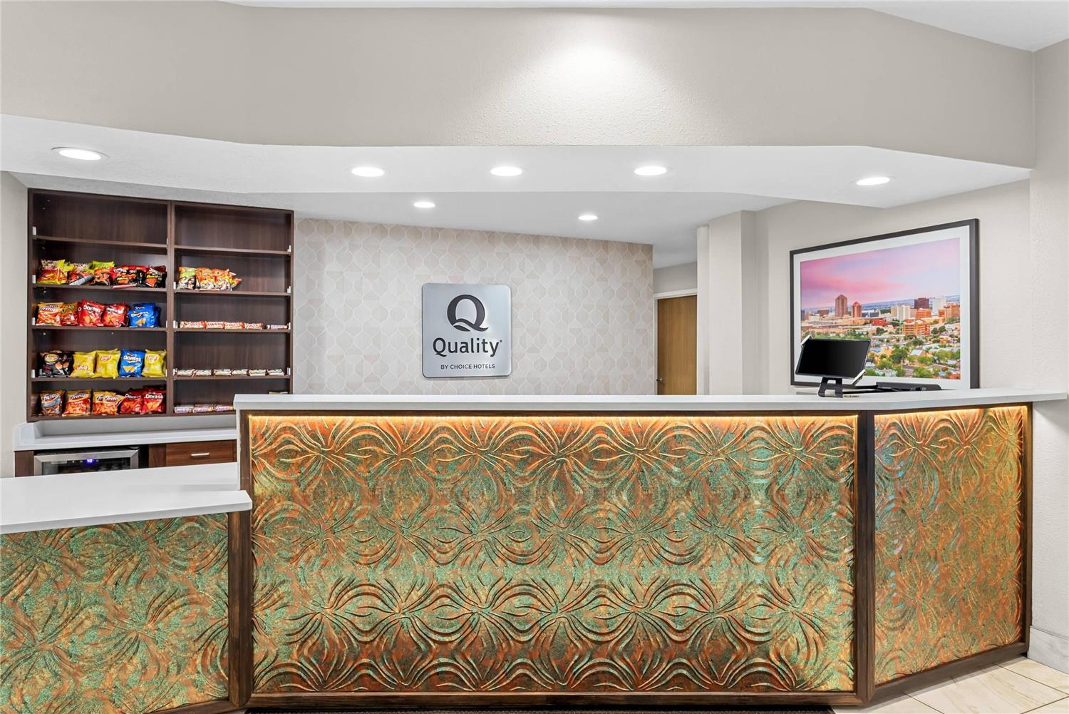 Quality Inn & Suites Sunport Airport Albuquerque — 9