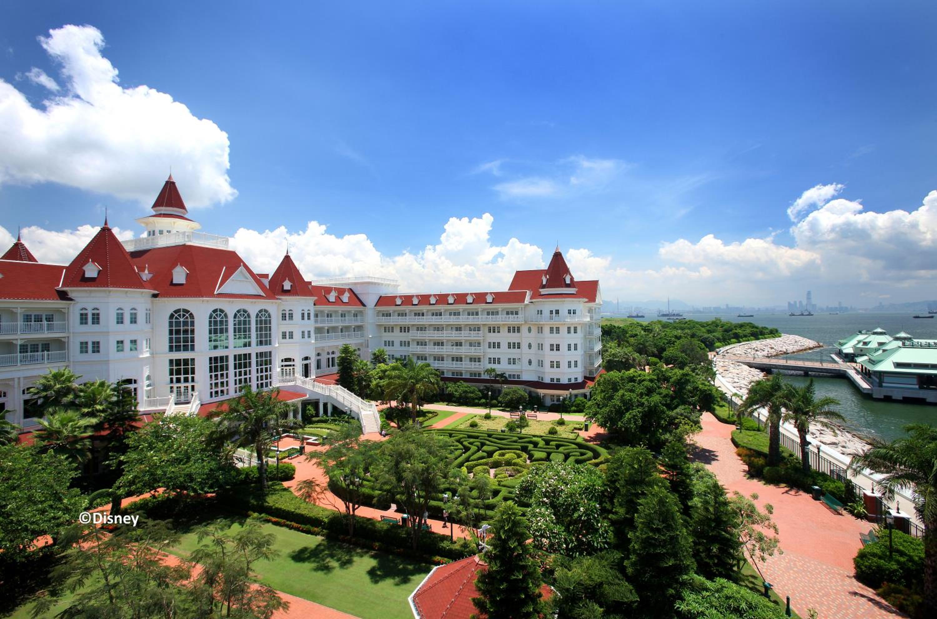 Hong Kong Disneyland Hotel 62794 — 10