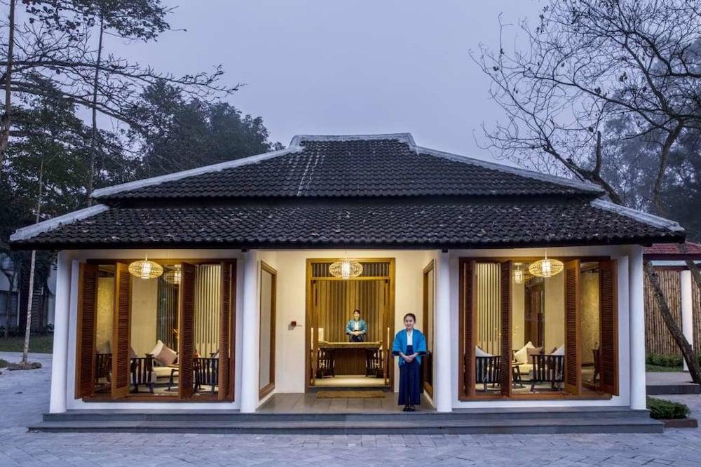 Alba Thanh Tan Hot Springs Resort — 2
