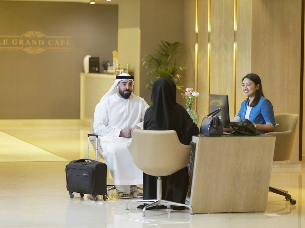 Two Seasons Hotel & Apartments Dubai — 7