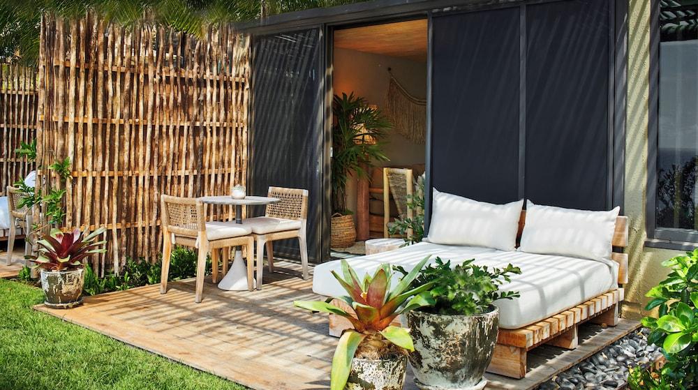 1 Hotel Hanalei Bay — 4