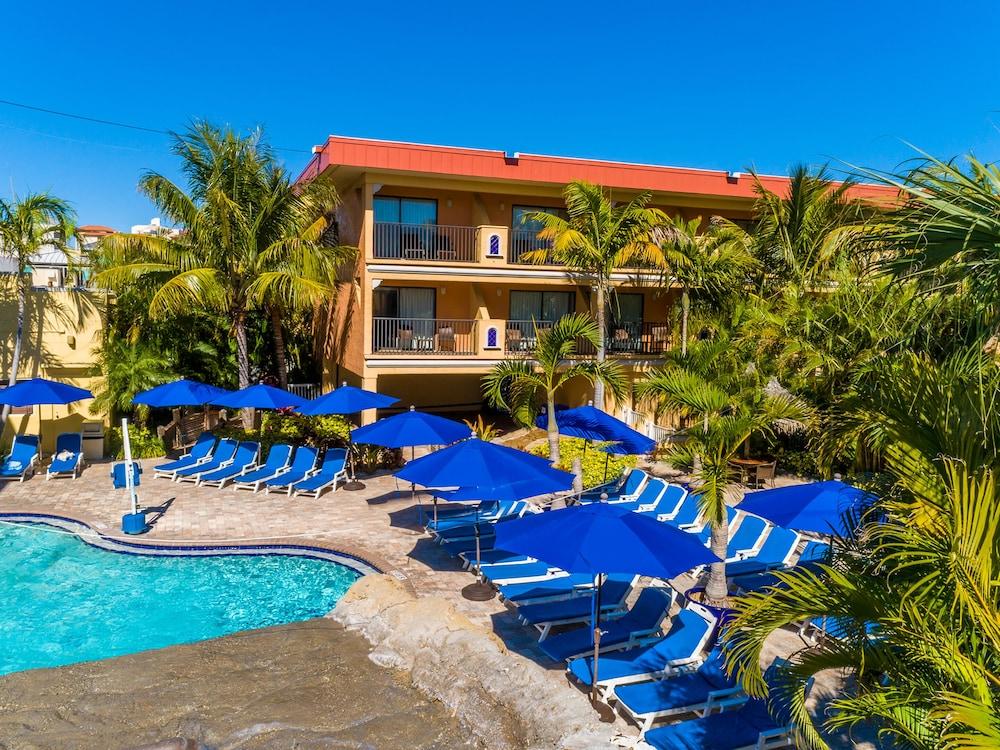 Coconut Cove Suites — 9