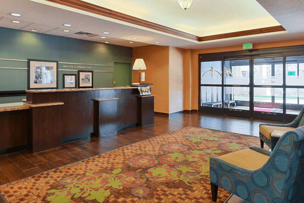 Hampton Inn and Suites Albuquerque-Coors Road — 8