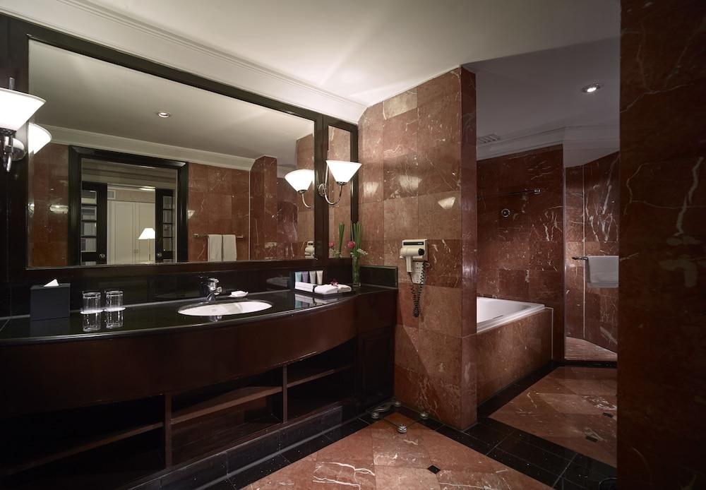 SUNWAY PUTRA HOTEL 17894 — 2