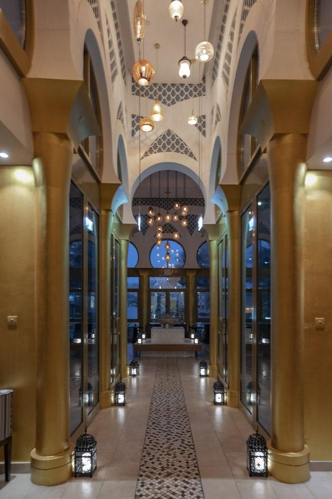 Oaks Ibn Battuta Gate Hotel Dubai — 7