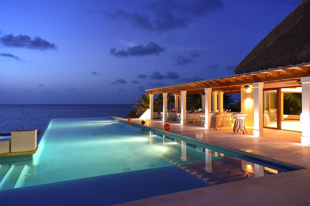 Las Verandas Hotel & Villas 1186688 — 5