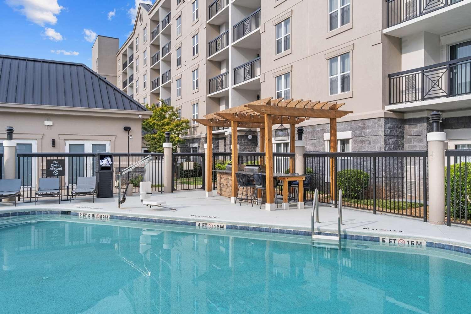 Homewood Suites by Hilton Atlanta-Alpharetta — 10