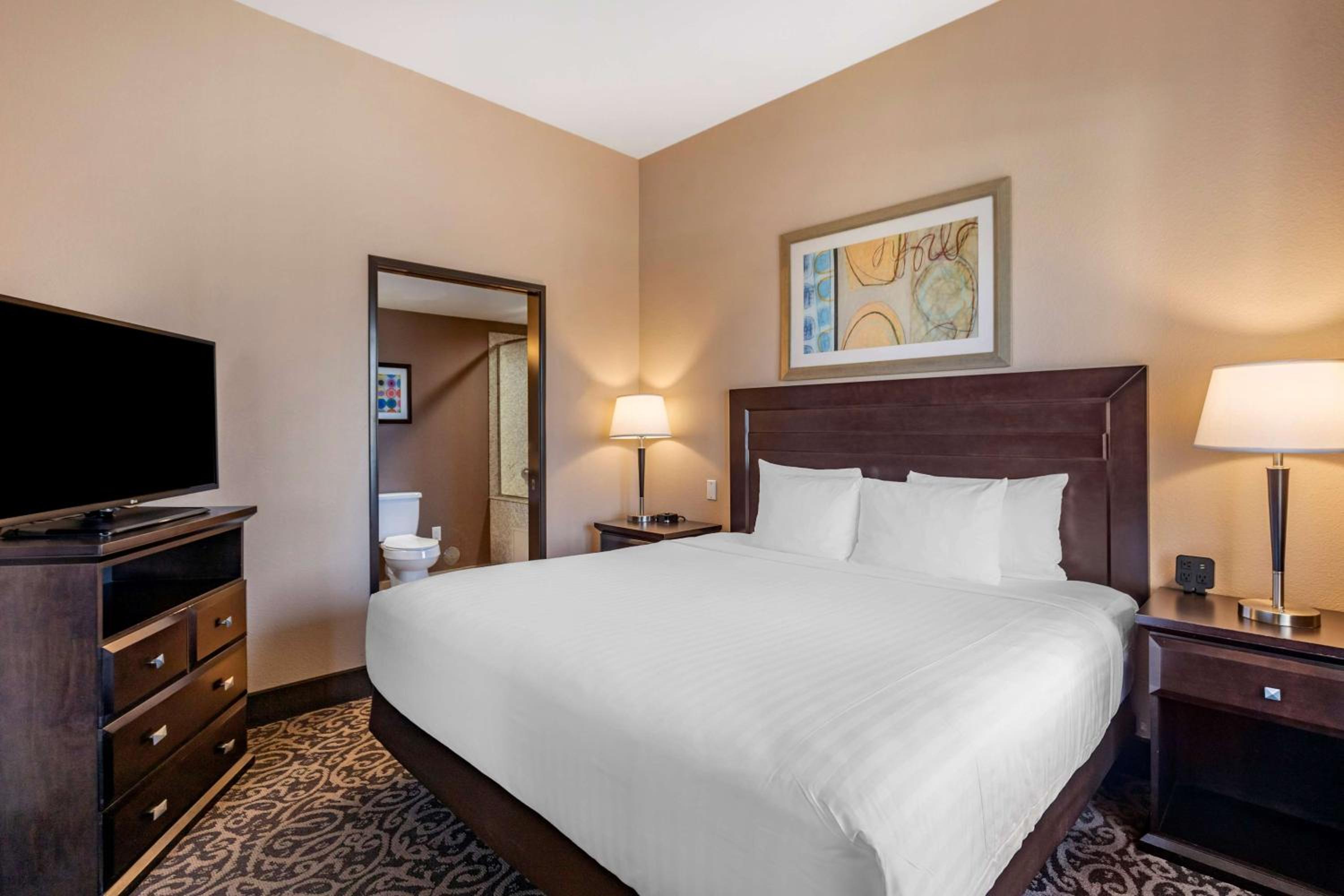 Best Western Plus Las Vegas South Henderson — 8