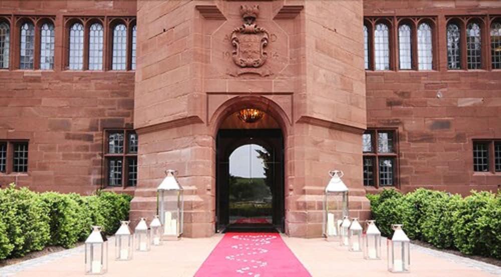 Abbey House Hotel — 3