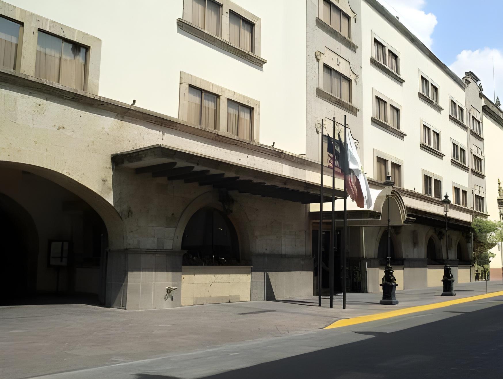 Hotel De Mendoza — 5