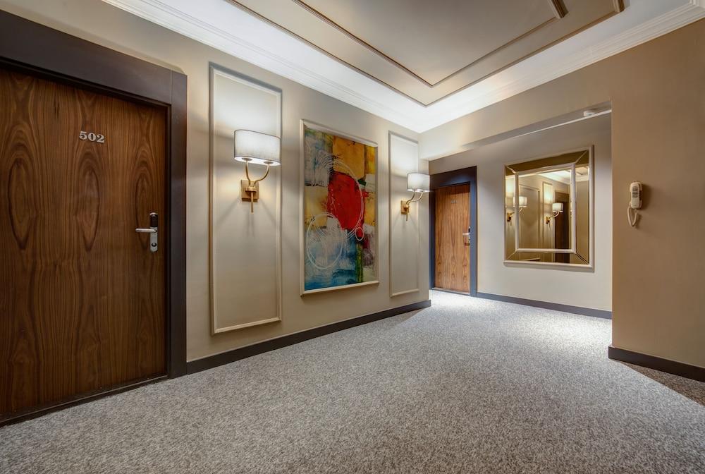 SAHIL MARTI HOTEL 30224 — 9