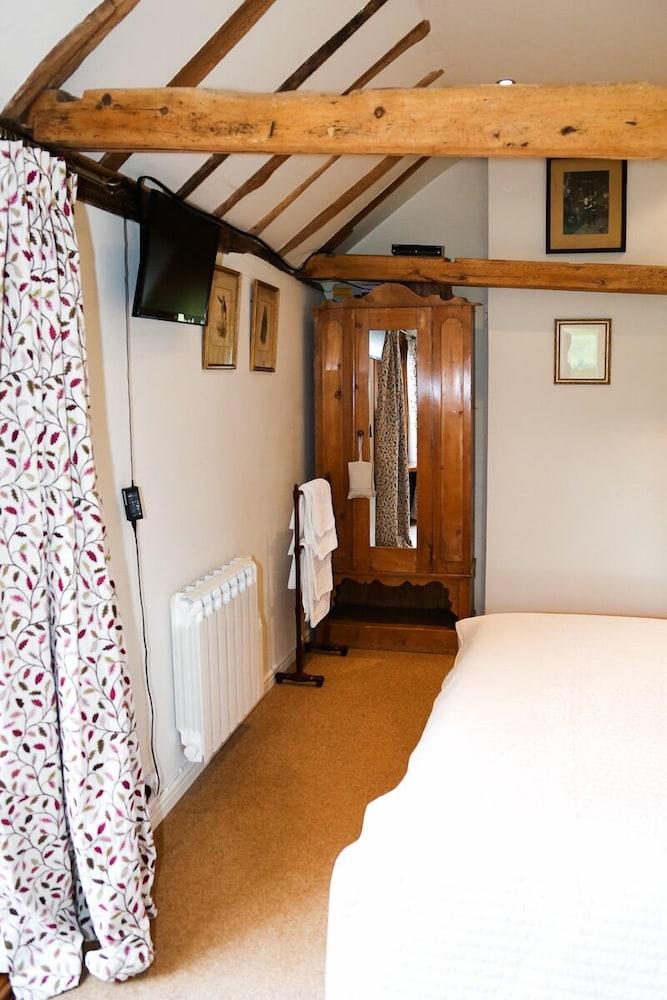 Wilderness B&B — 10