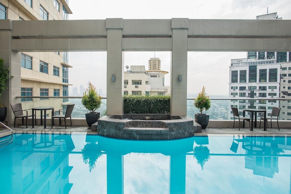 City Garden Hotel Makati — 3