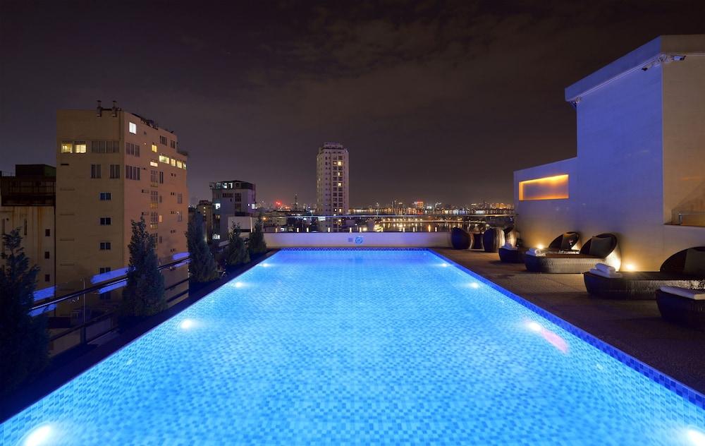 Le Jardin Hotel Haute Couture — 1