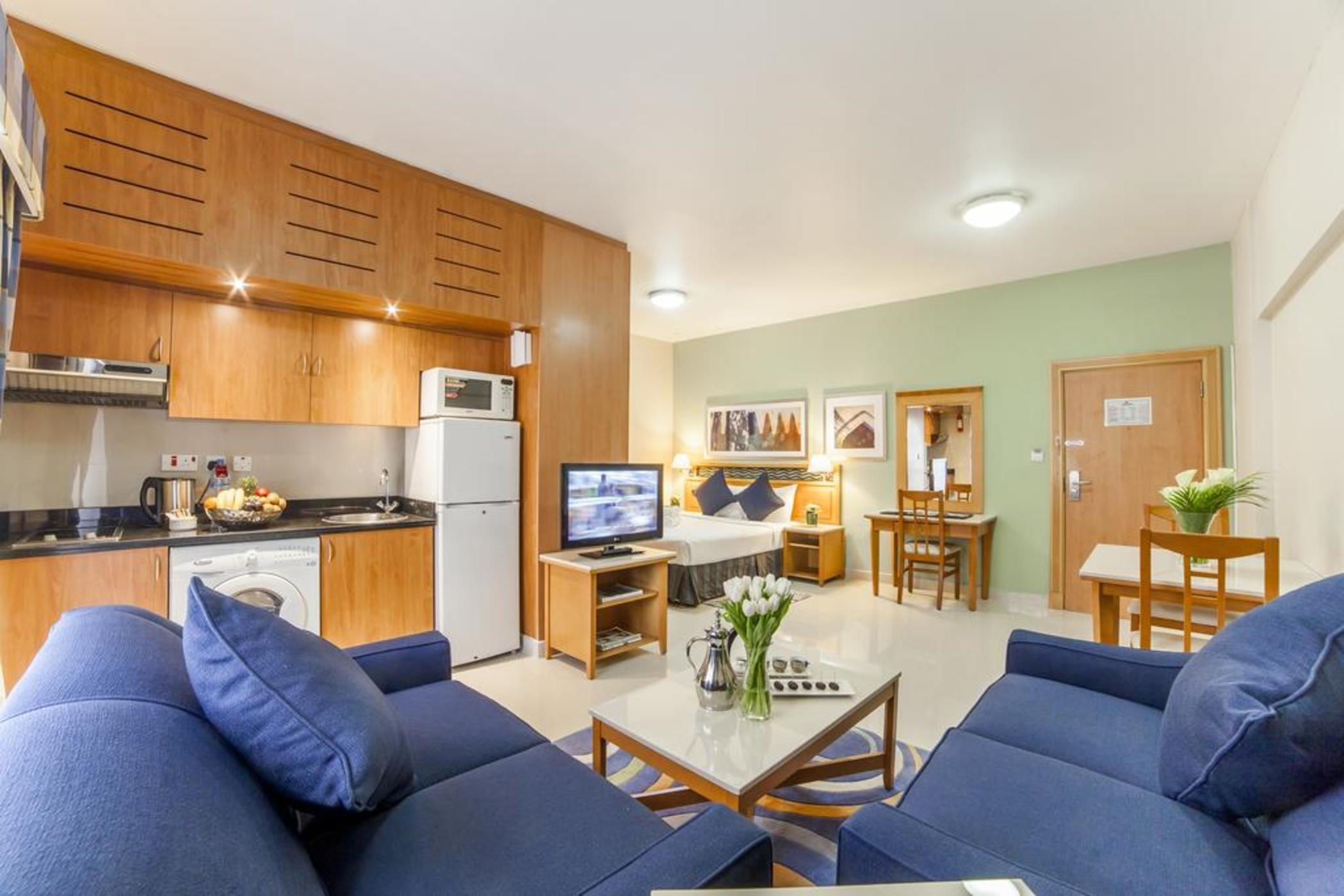 Golden Sands Hotel Apartments 5 — 1