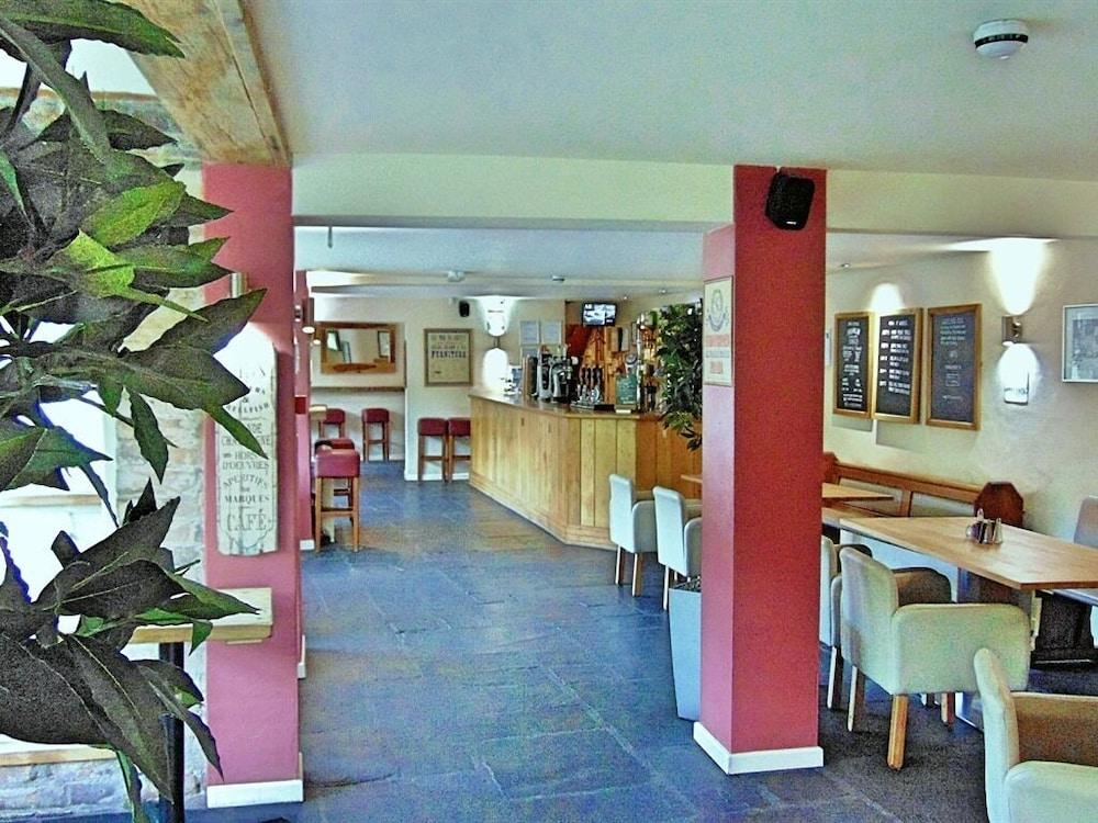 Half Moon Jackfield — 5