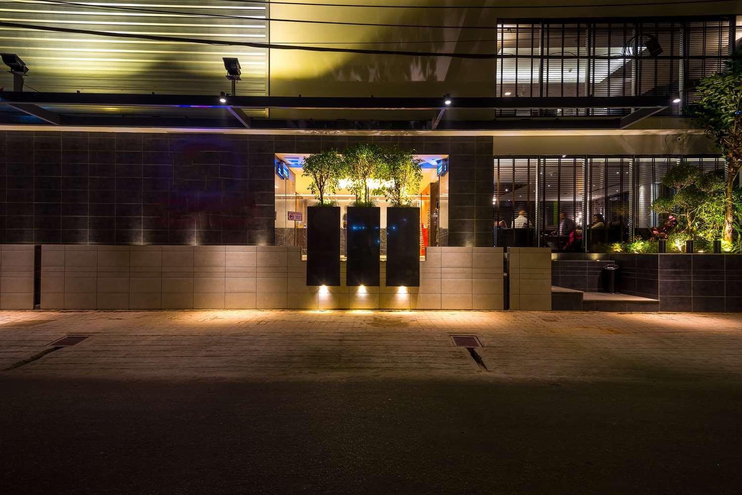 Best Western Plus Maple Leaf — 10
