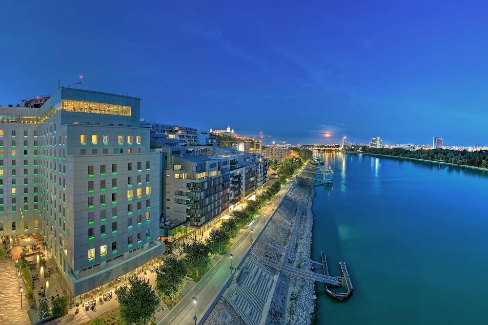 GRAND HOTEL RIVER PARK, A LUXURY COLLECTION HOTEL, BRATISLAVA — 4