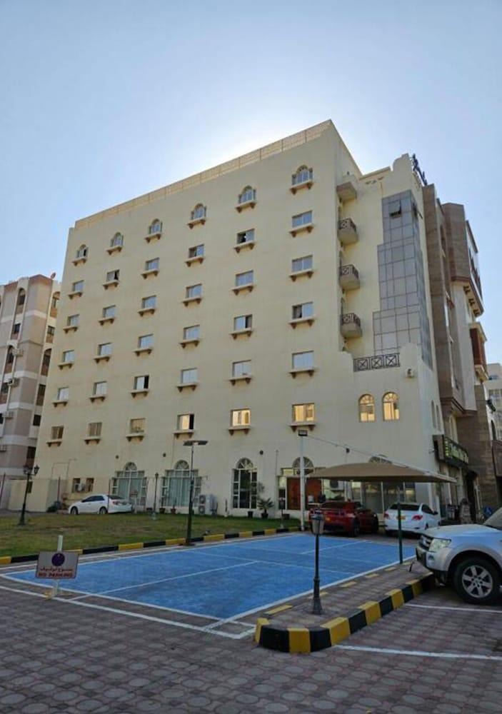 SAFEER INTERNATIONAL HOTEL 116532 — 4
