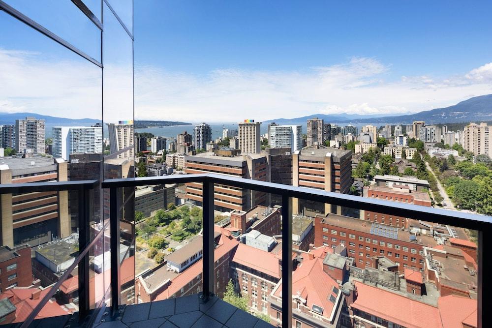 SHERATON WALL CENTRE HOTEL 3314 — 4