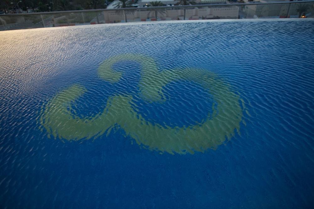 Tamani Marina Hotel and Hotel Apartments