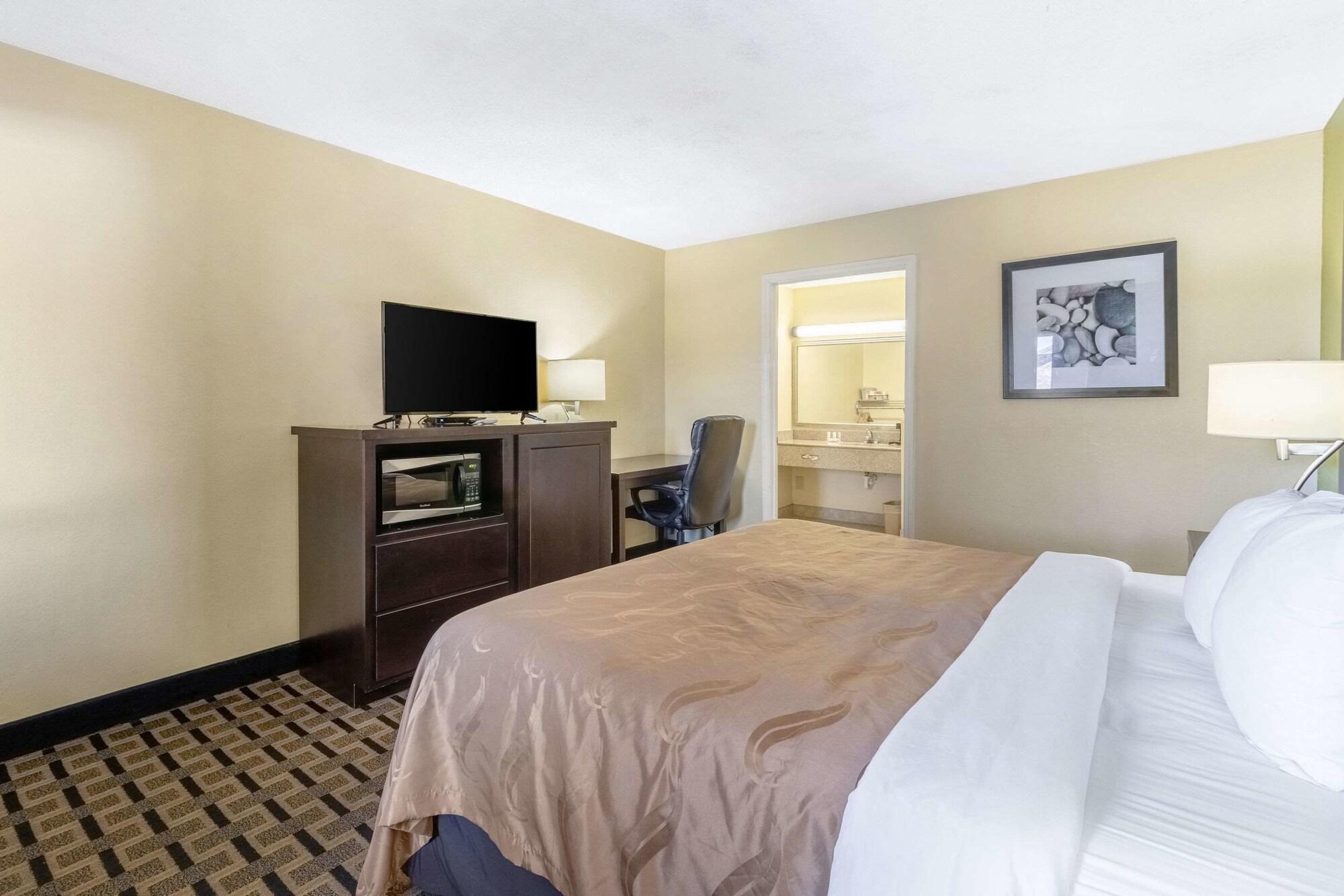 Quality Inn Franklin - Cool Springs Area — 10