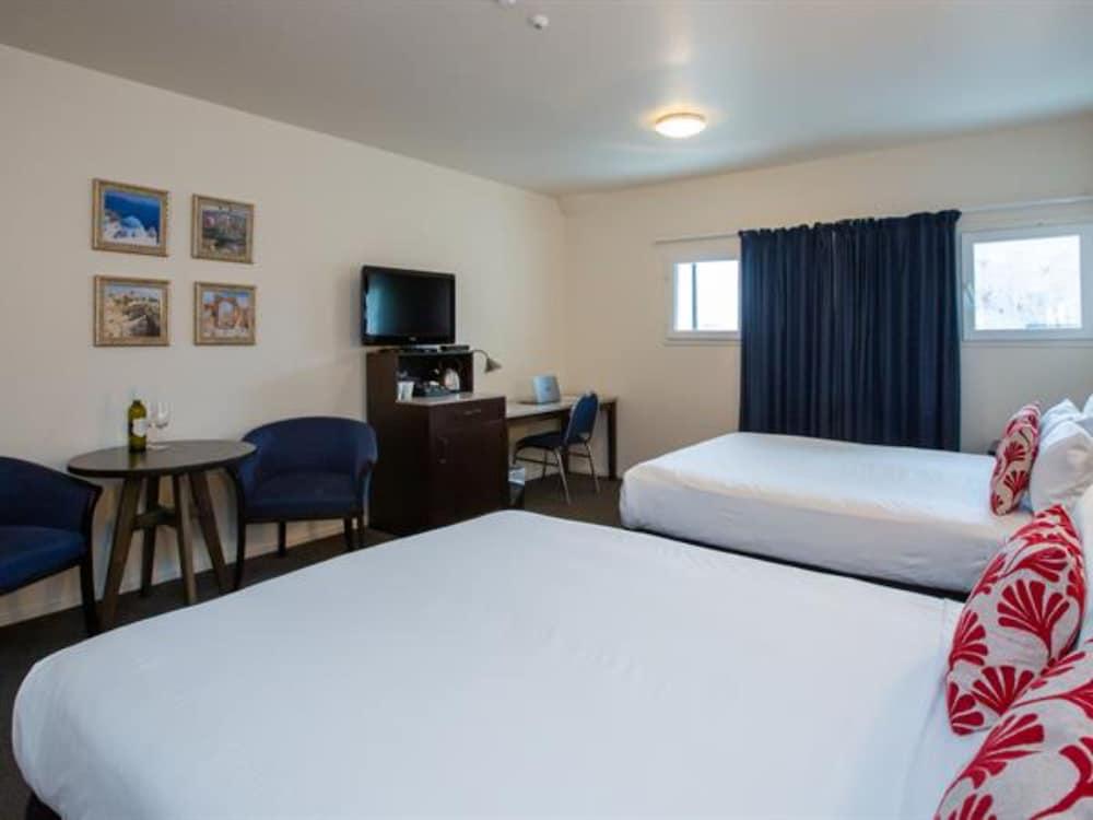 Distinction New Plymouth Hotel and Convention Centre 92612 — 7