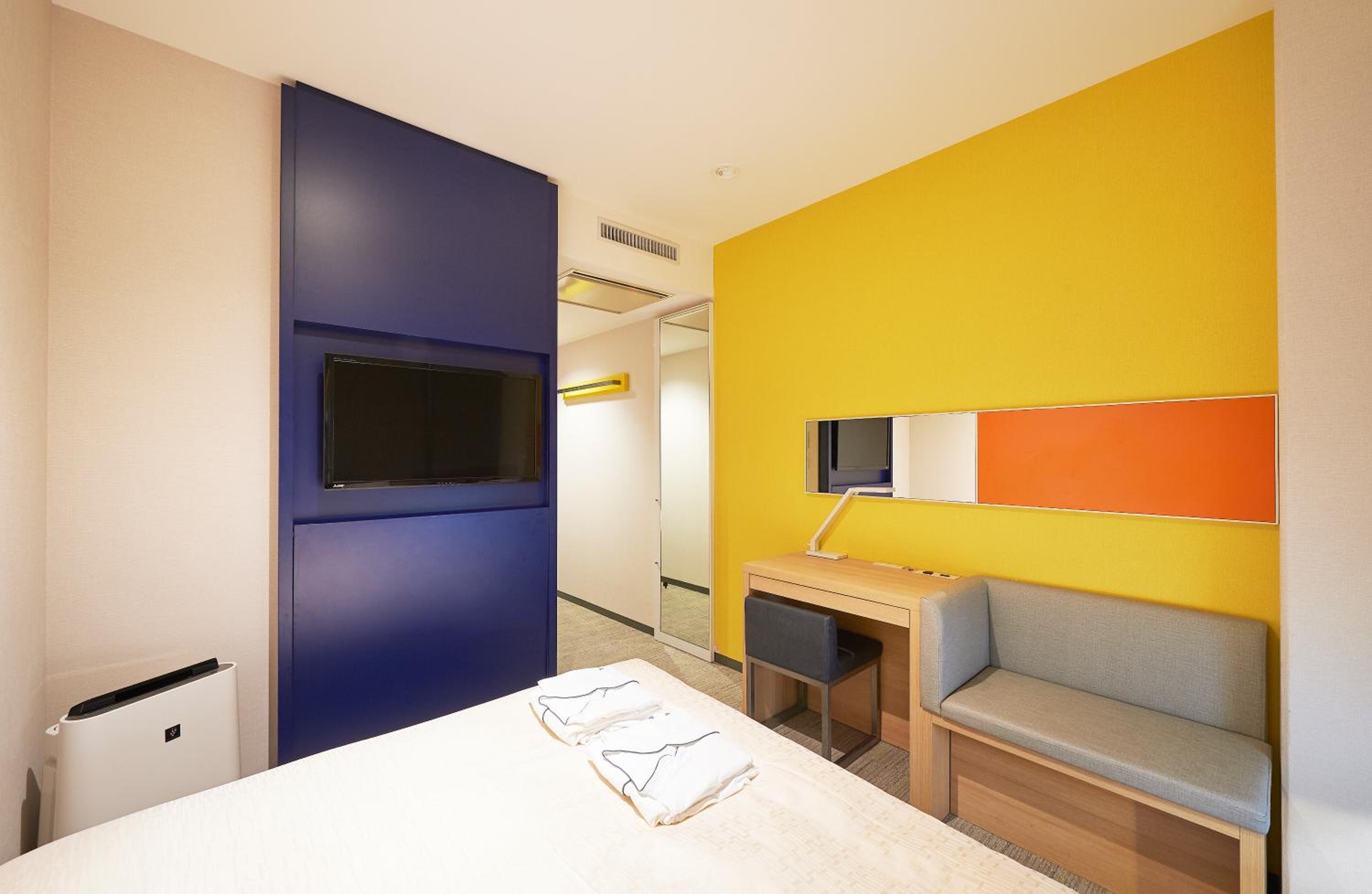 Hampton by Hilton Dubai Airport — 9