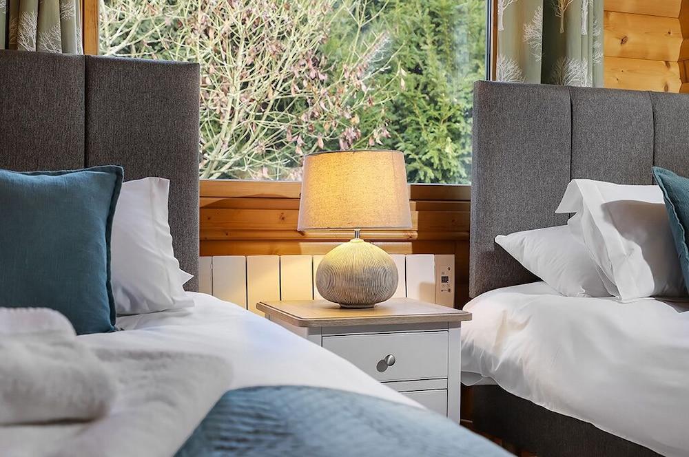 South Winchester Lodges — 10