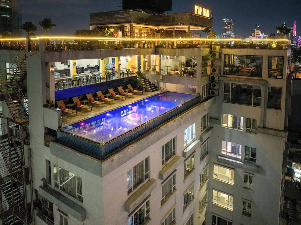 Sunland Hotel — 8