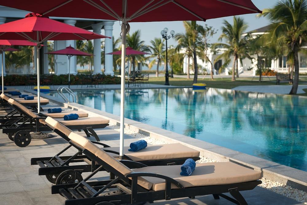 Paradise Suites Hotel — 4