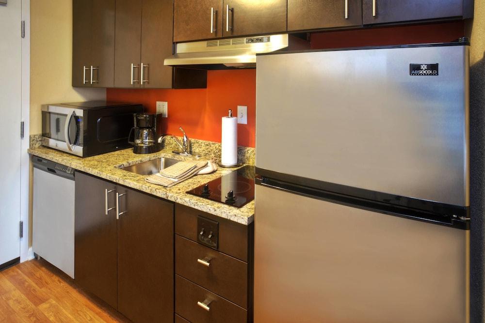 TownePlace Suites Franklin Cool Springs — 9