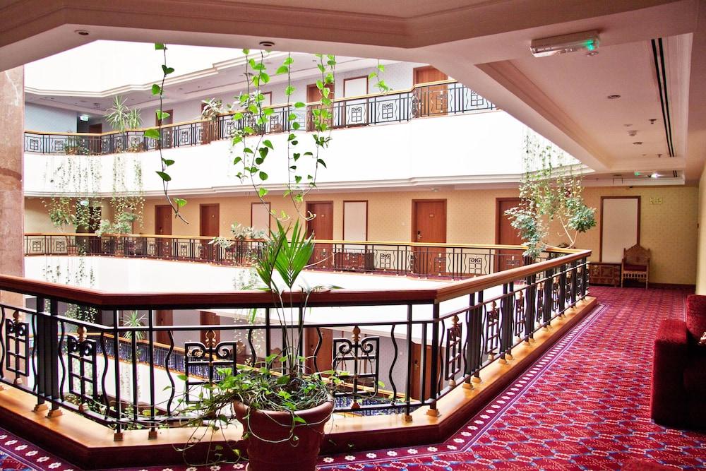 Regent Palace Hotel — 5