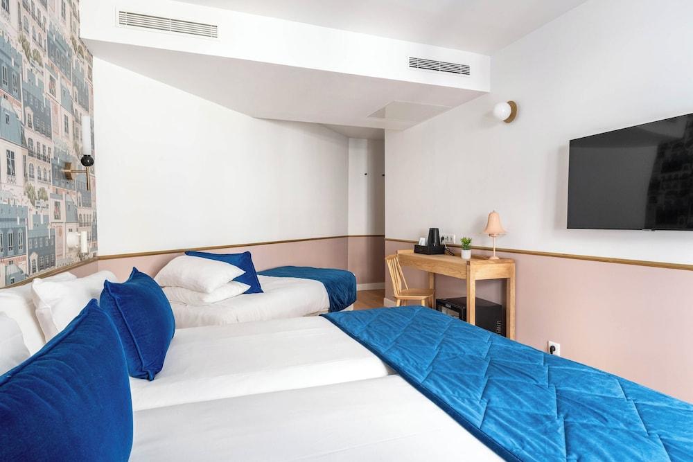 Acadia Hotel Astotel 6914 — 4