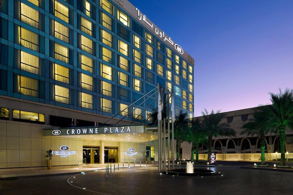 Crowne Plaza Jeddah — 7