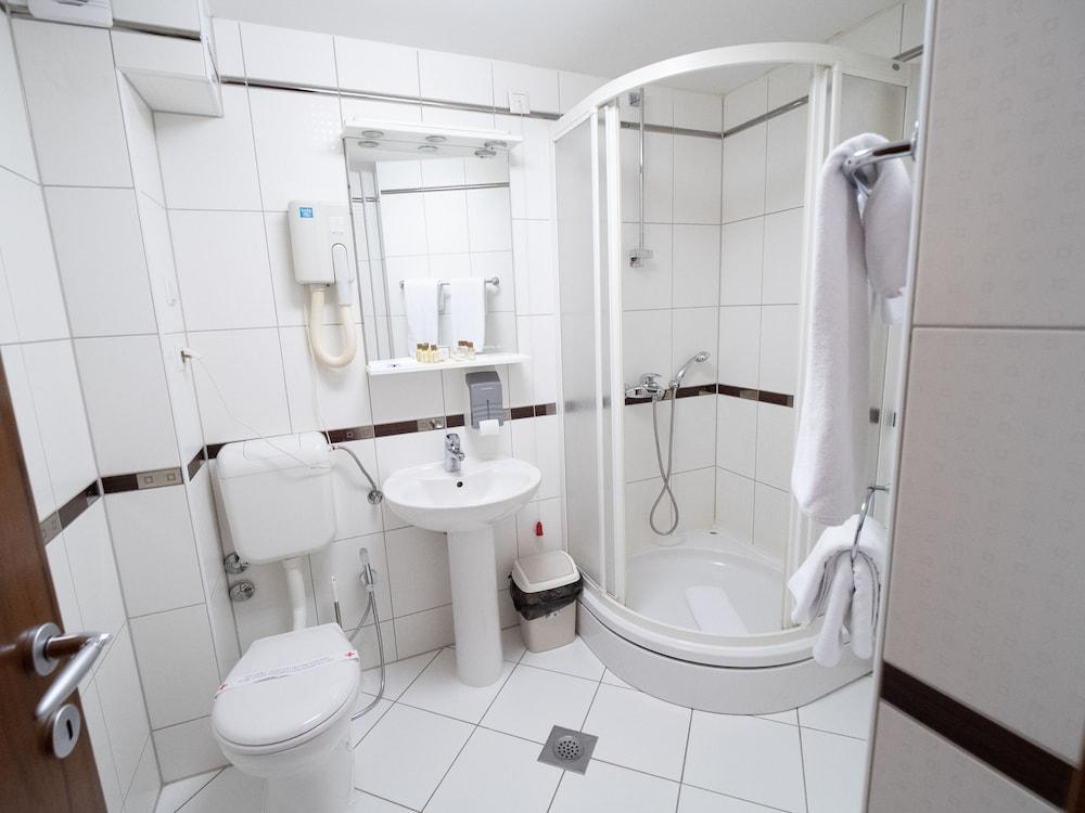 Astra Hotel Sarajevo — 9