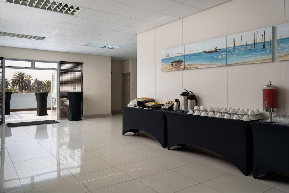 Protea Hotel by Marriott Walvis Bay Indongo — 9