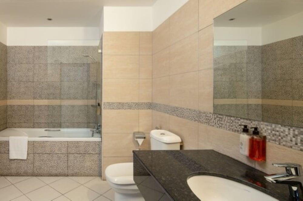 Peninsula Hotel Dar es Salaam — 9