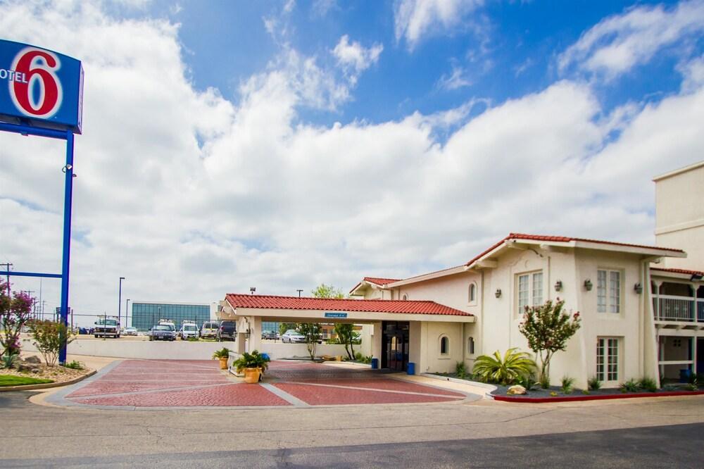 Motel6 Austin, TX - Midtown — 3