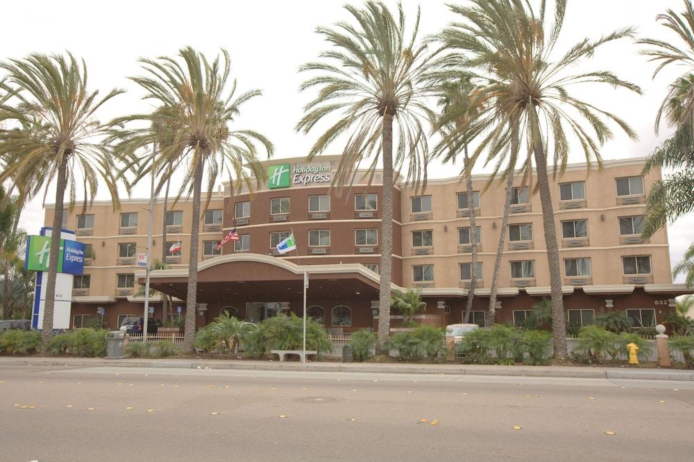 HOLIDAY INN EXPRESS SAN DIEGO SOUTH - CHULA VISTA