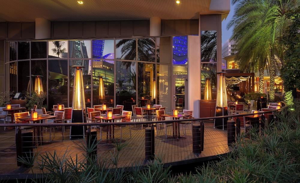 Beach Rotana Abu Dhabi Hotel — 10