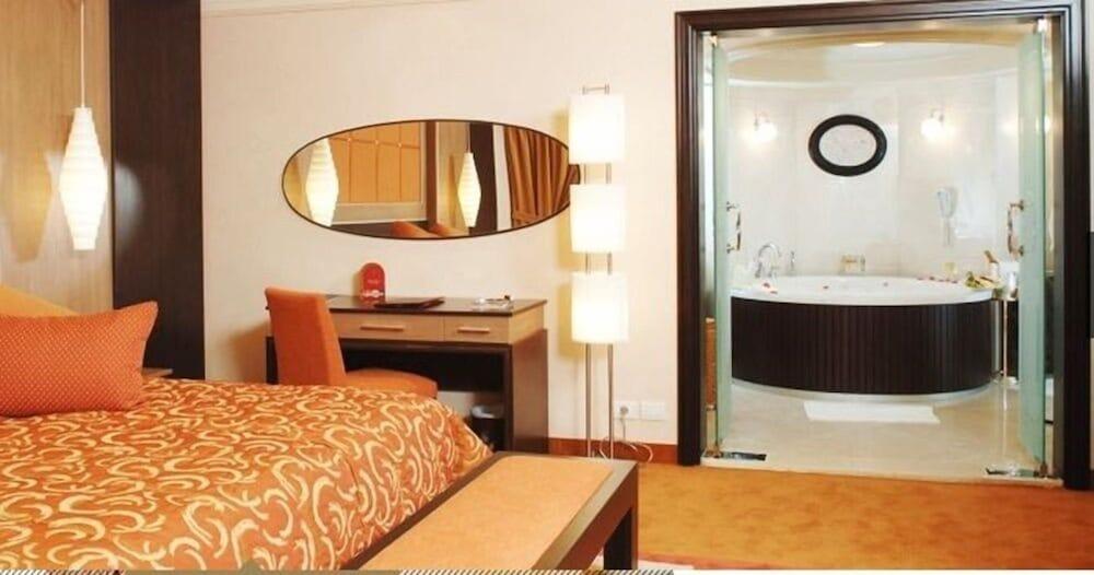 Regency Palace — 10