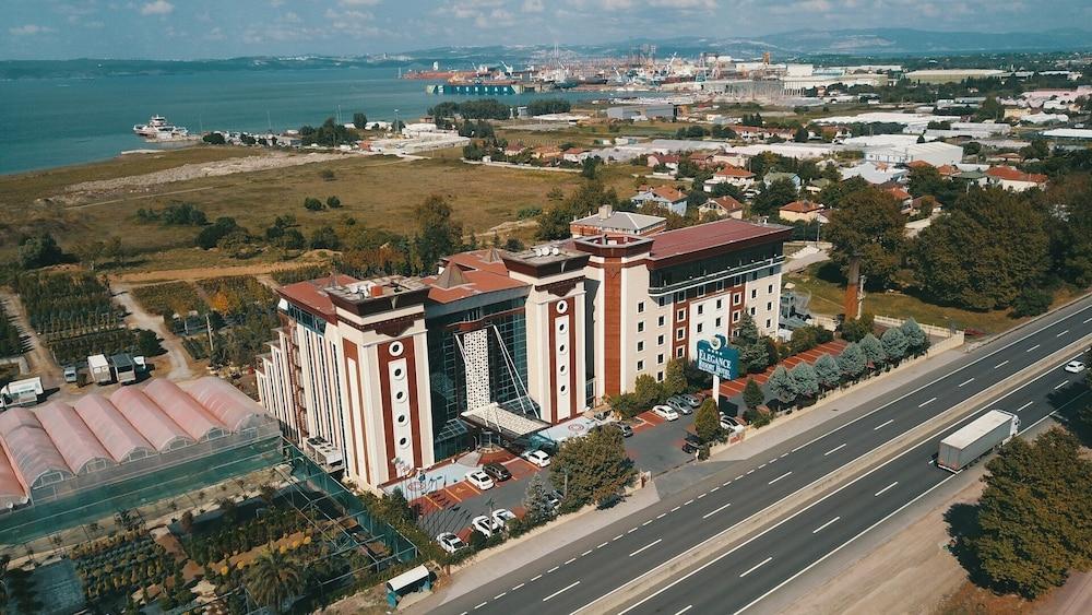 ELEGANCE RESORT HOTEL SPA - WELLNESS and AQUA 30294 — 1