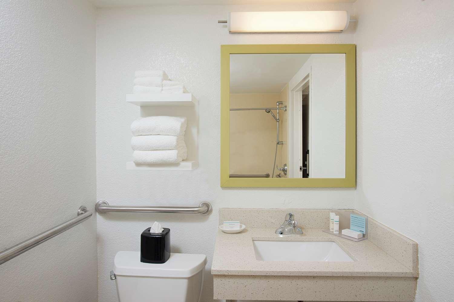 Hampton Inn Hilton Head — 4