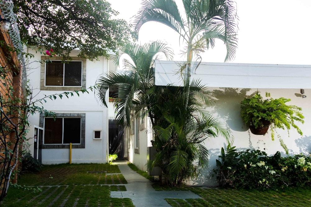 Hotel El Almendro 1163228 — 6