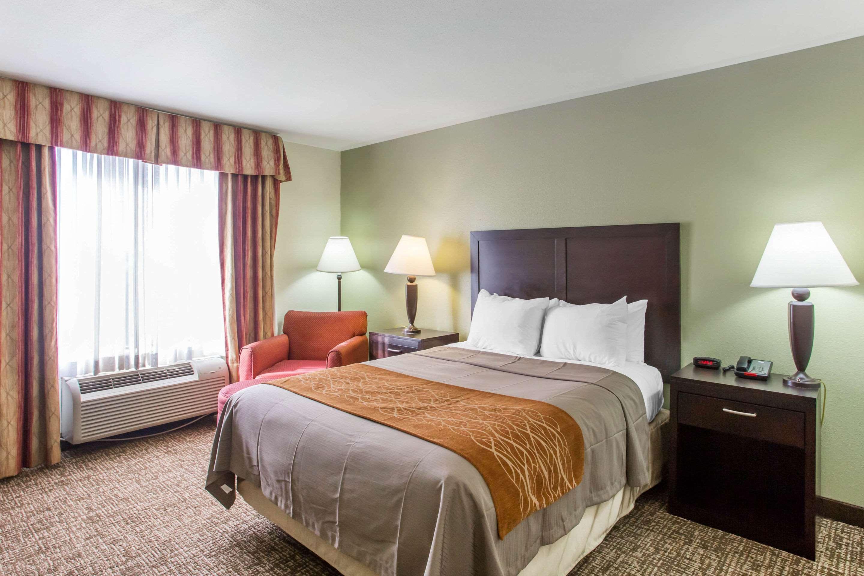 Comfort Inn Franklin Highway 96 — 8