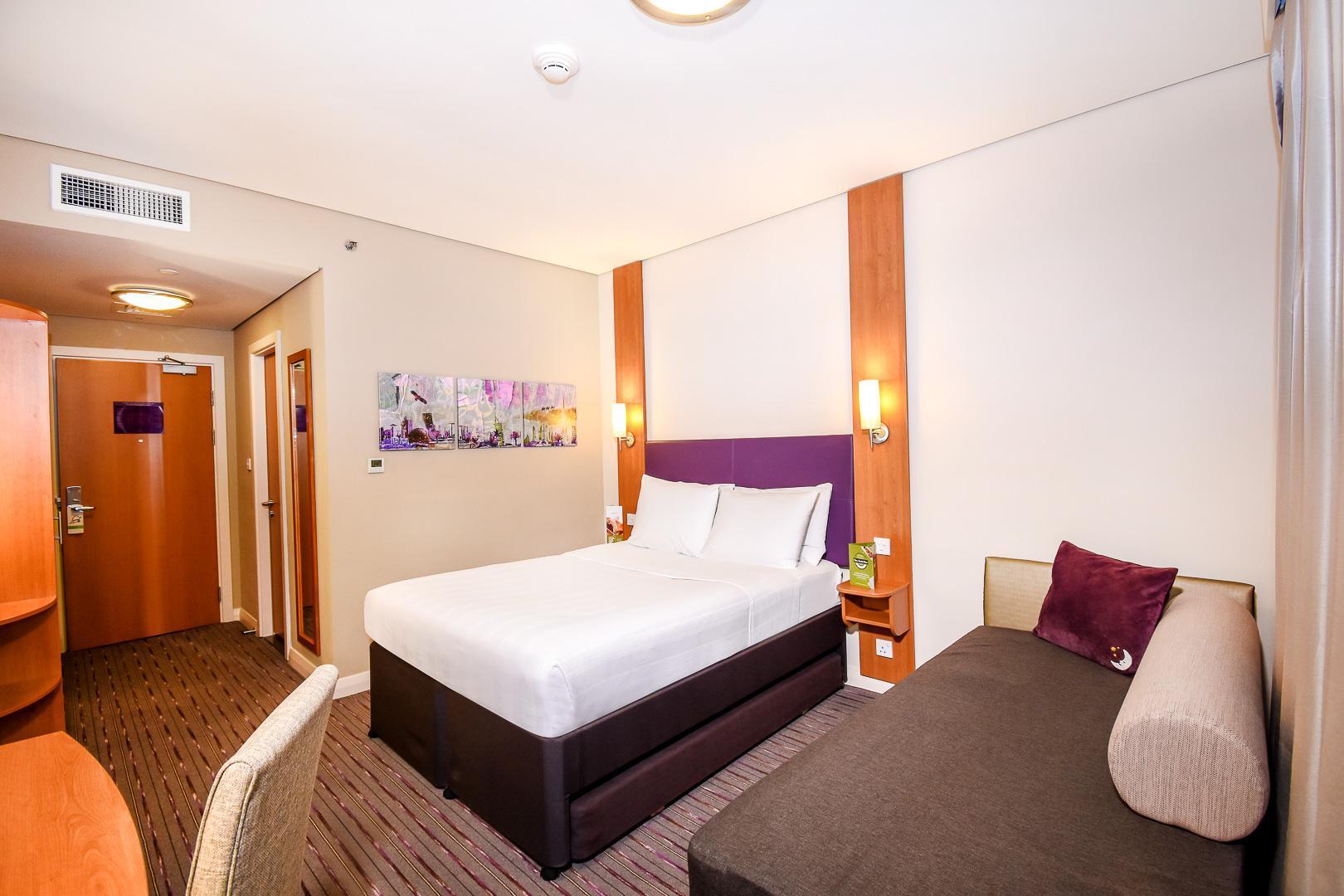 Premier Inn Abu Dhabi Airport (Business Park) — 7
