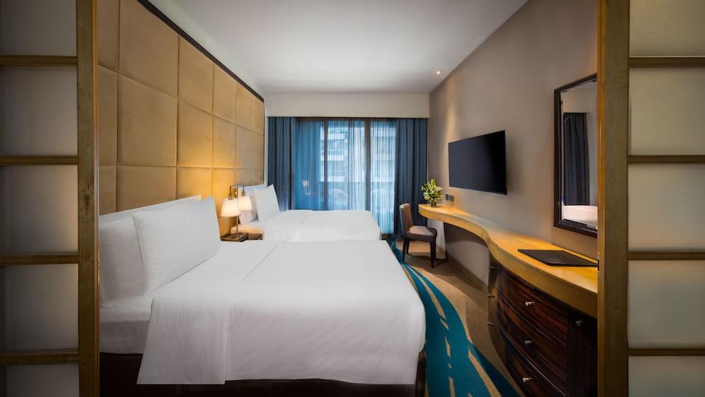 Savoy Suites Hotel Apartments — 9