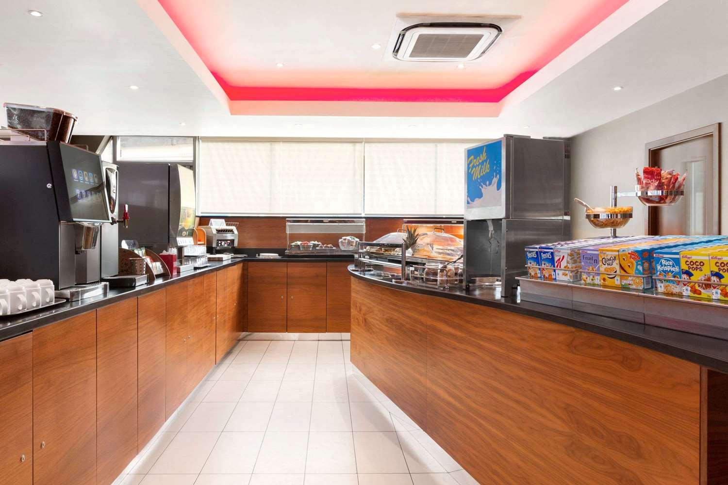 Ramada Encore by Wyndham Leicester City Centre — 6