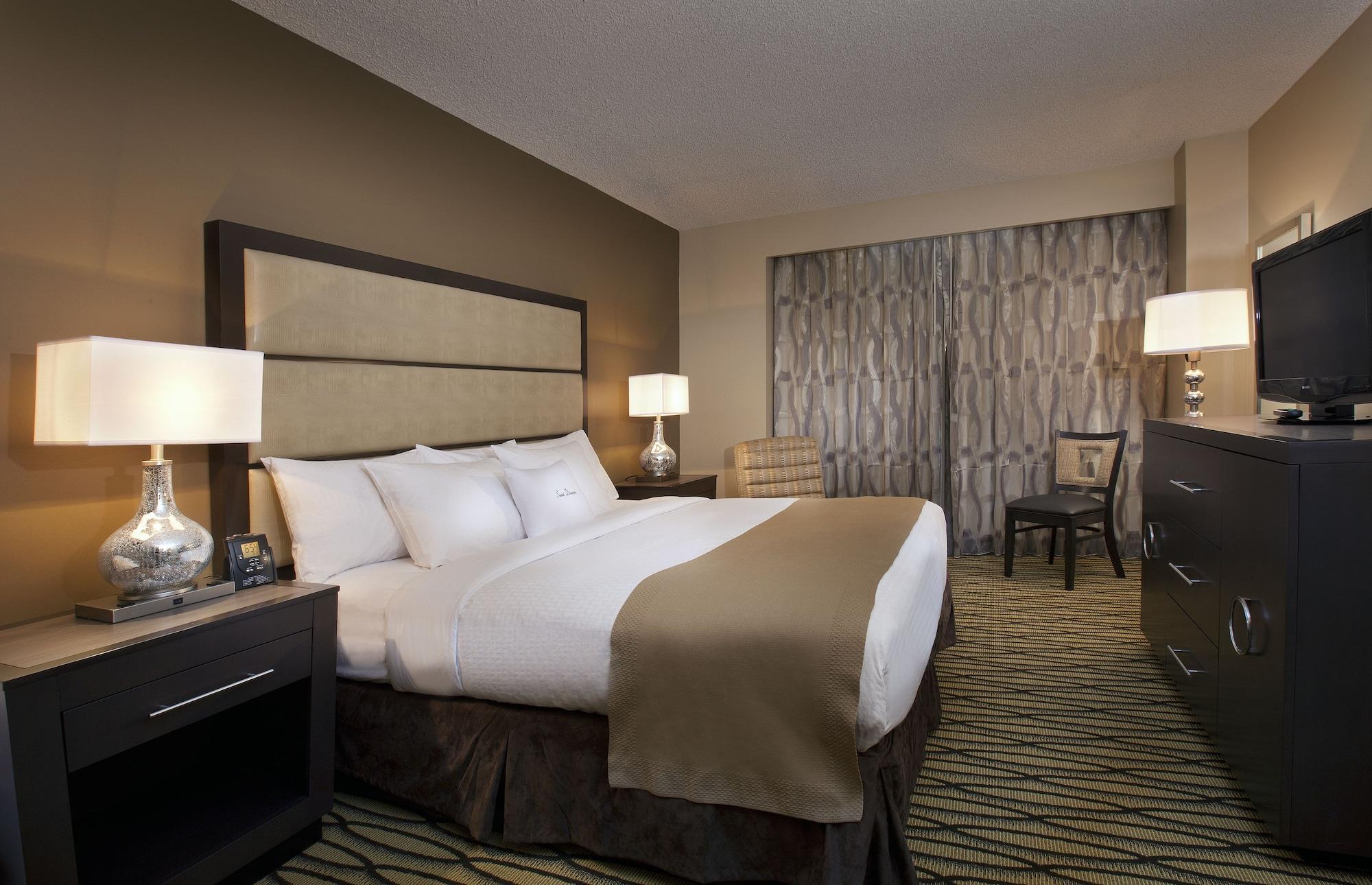 DoubleTree Suites by Hilton Austin Downtown Capitol — 4